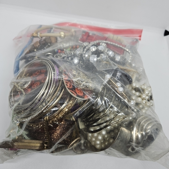 4.6 lb DIY repurpose upcycle crafting jewelry lot DO NOT BUNDLE - Picture 2 of 4